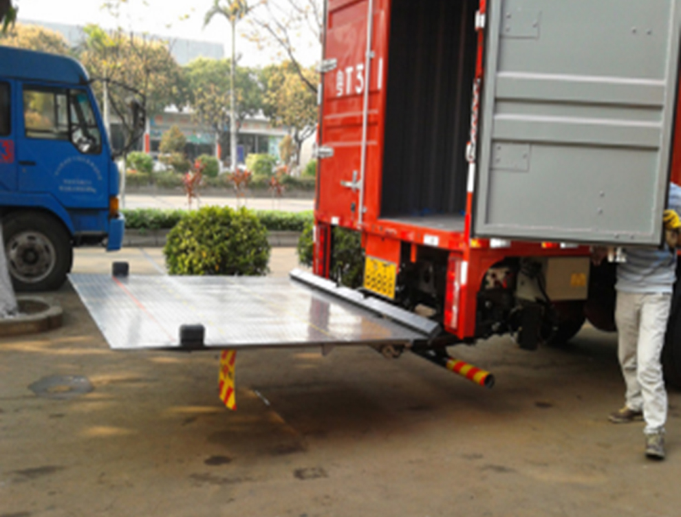 QWT steel truck tail lift
